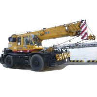 KOMATSU Crane